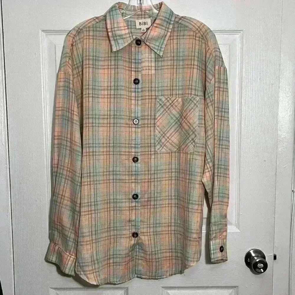 NWOT BIBI Sage and Peach Plaid Lightweight button down | size Large